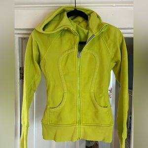 Cute Lulelemon hoodie